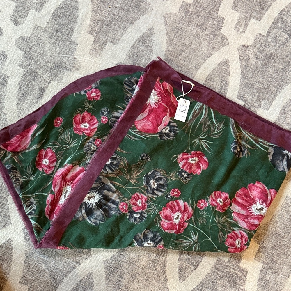 Pretty Persuasions Floral Scarf - Red and Green